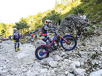 Theresa Angst bei der Trial-Mannschaftsweltmeisterschaft im italienischen Tolmezzo. Fotos: Mona Pekarek trialsport